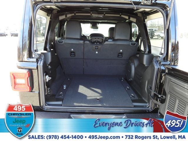 2025 Jeep Wrangler Sahara