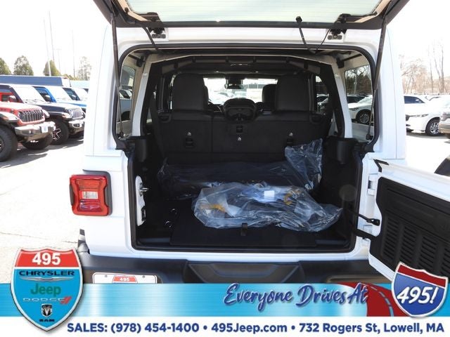 2025 Jeep Wrangler Sahara