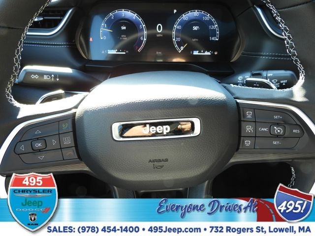 2025 Jeep Grand Cherokee Laredo