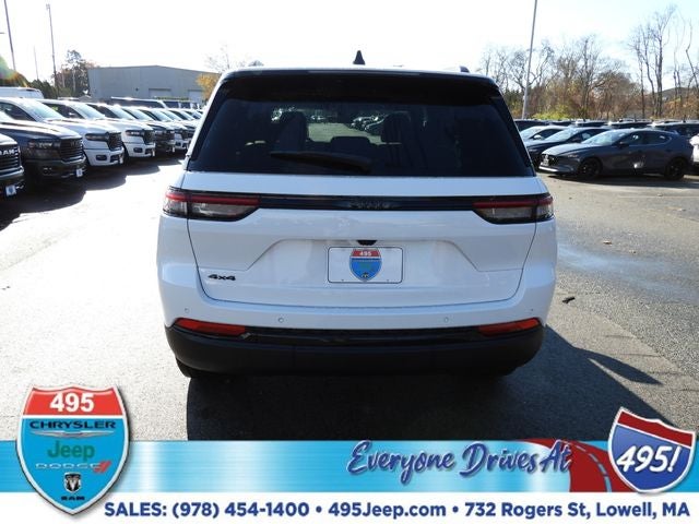 2025 Jeep Grand Cherokee Laredo