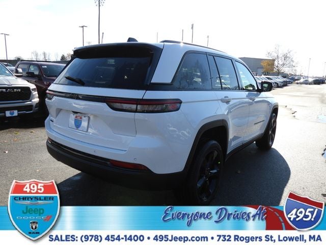 2025 Jeep Grand Cherokee Laredo