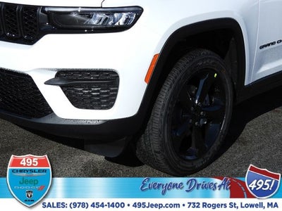 2025 Jeep Grand Cherokee Laredo