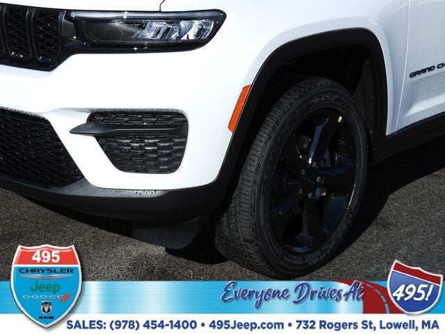 2025 Jeep Grand Cherokee Laredo