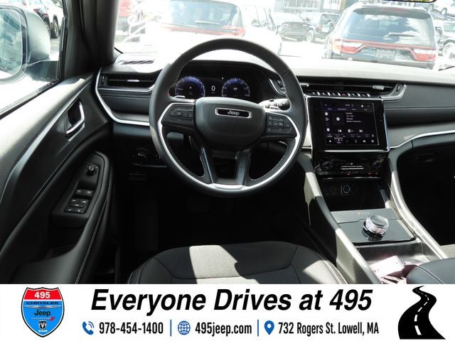 2026 Jeep Grand Cherokee Laredo