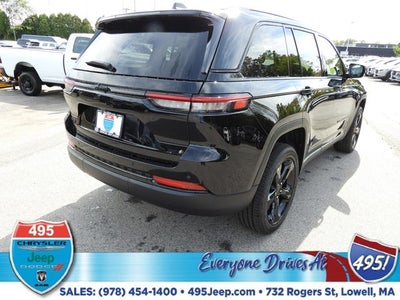 2025 Jeep Grand Cherokee Laredo