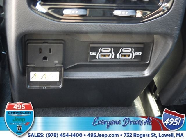 2025 Jeep Grand Cherokee Laredo X