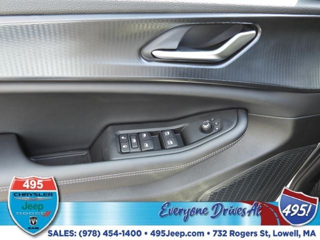 2025 Jeep Grand Cherokee Laredo X