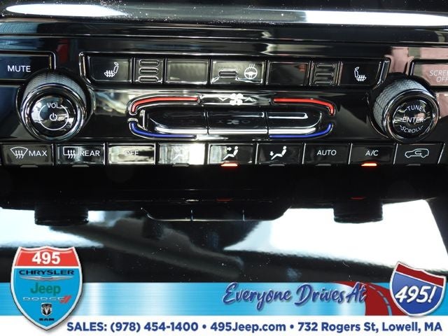 2025 Jeep Grand Cherokee Laredo X