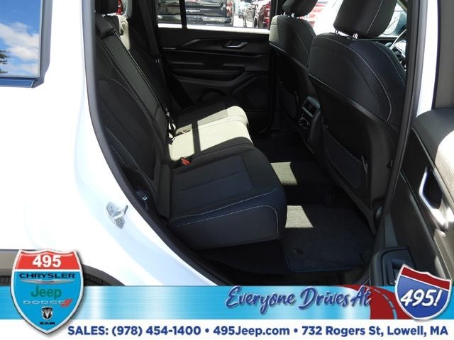 2025 Jeep Grand Cherokee Laredo X