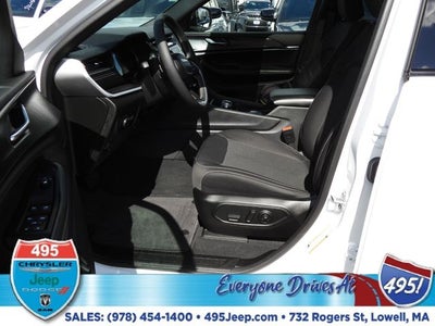 2025 Jeep Grand Cherokee Laredo X