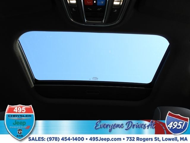 2025 Jeep Grand Cherokee Laredo X