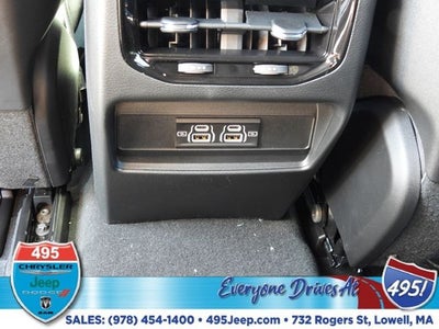 2025 Jeep Grand Cherokee Laredo X