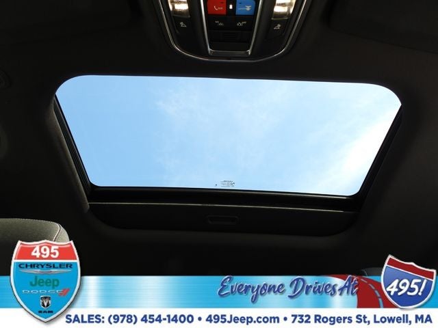 2025 Jeep Grand Cherokee Laredo X