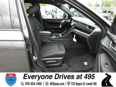 2026 Jeep Grand Cherokee Laredo