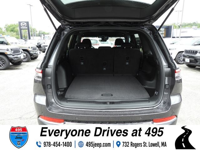 2026 Jeep Grand Cherokee Laredo