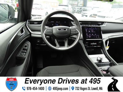 2026 Jeep Grand Cherokee Laredo