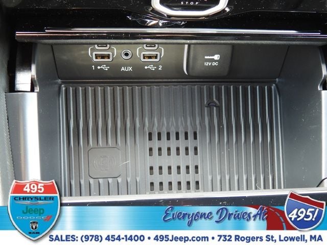 2026 Jeep Grand Cherokee Laredo