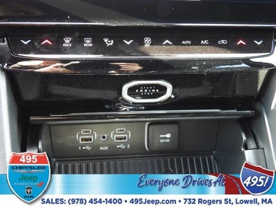 2026 Jeep Grand Cherokee Laredo