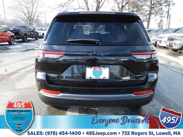 2026 Jeep Grand Cherokee Laredo