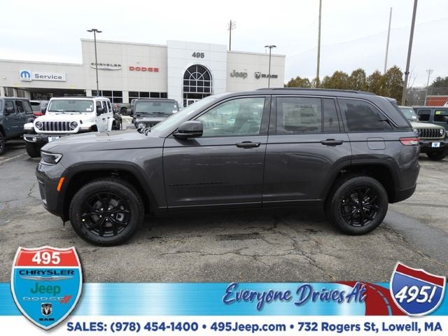 2026 Jeep Grand Cherokee Laredo