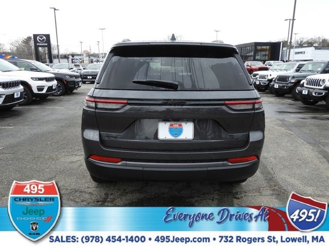 2026 Jeep Grand Cherokee Laredo