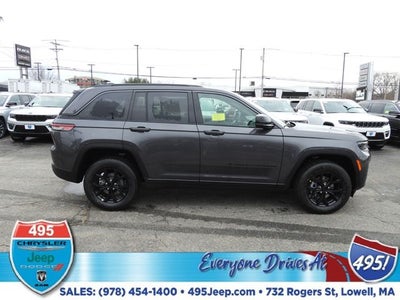 2026 Jeep Grand Cherokee Laredo