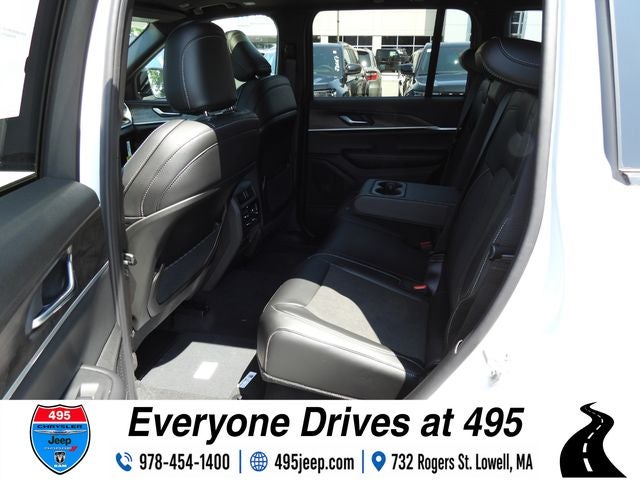 2026 Jeep Grand Cherokee Altitude