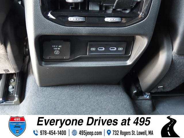 2026 Jeep Grand Cherokee Altitude