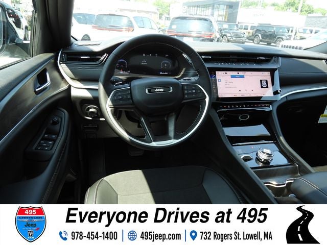2026 Jeep Grand Cherokee Altitude