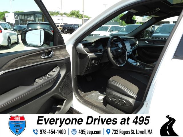 2026 Jeep Grand Cherokee Altitude
