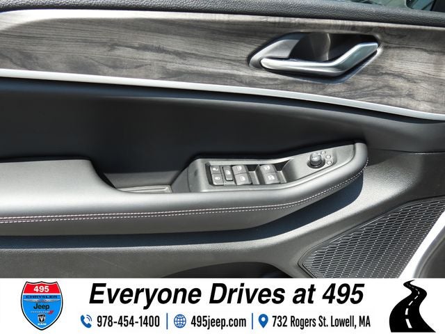 2026 Jeep Grand Cherokee Altitude