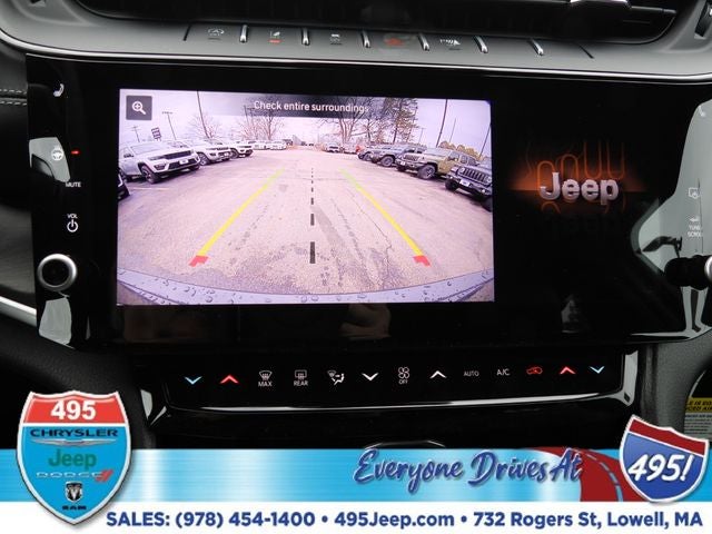 2026 Jeep Grand Cherokee Laredo