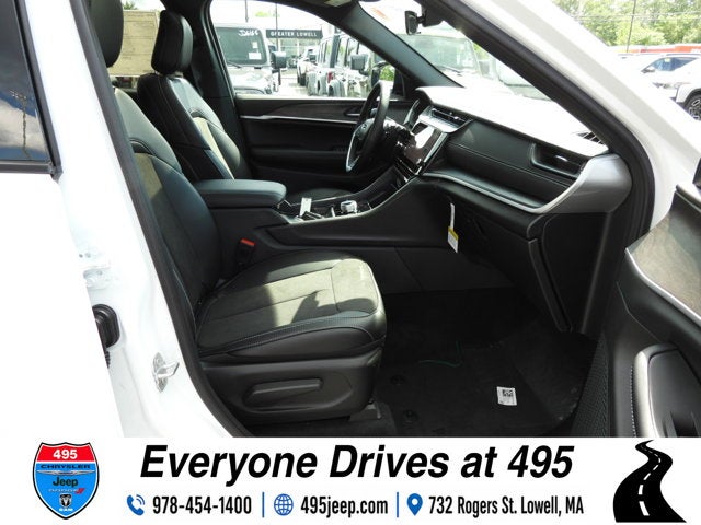 2026 Jeep Grand Cherokee Altitude