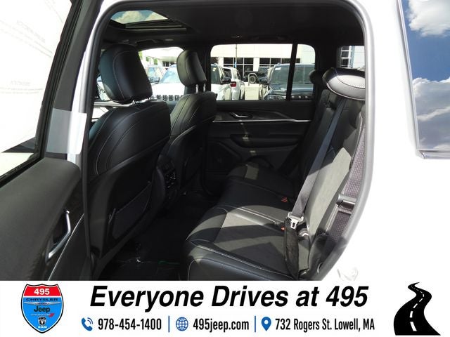 2026 Jeep Grand Cherokee Altitude