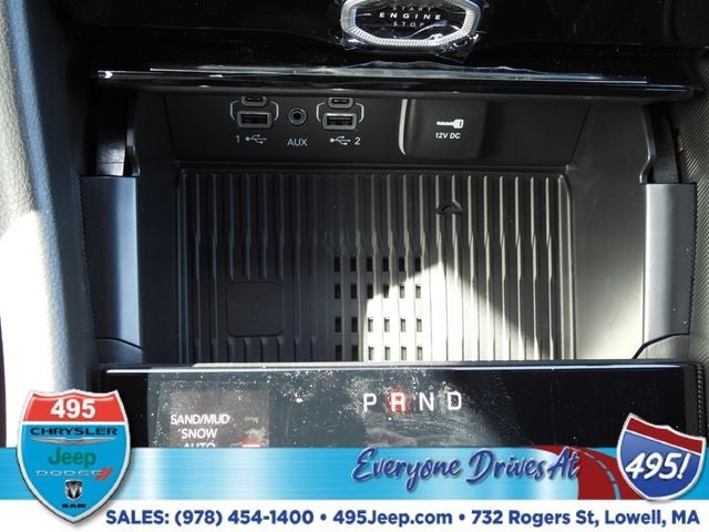 2026 Jeep Grand Cherokee Laredo