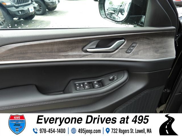 2027 Jeep Grand Cherokee Limited