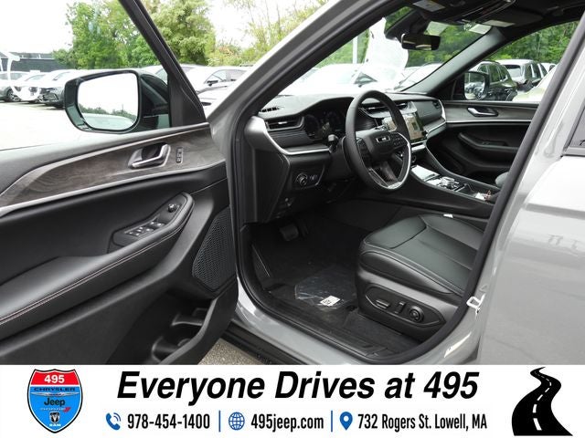 2027 Jeep Grand Cherokee Limited