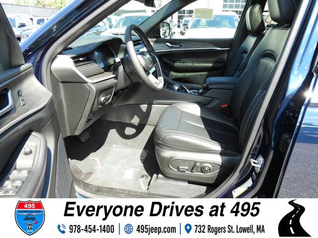 2027 Jeep Grand Cherokee Limited Reserve
