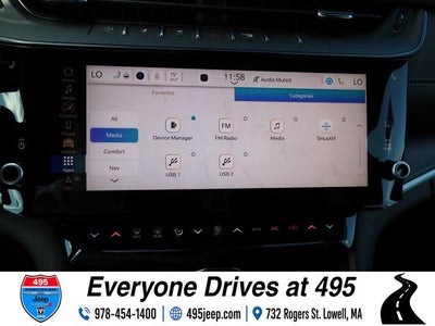 2027 Jeep Grand Cherokee Limited Reserve