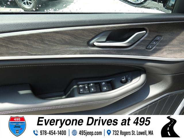 2026 Jeep Grand Cherokee Limited Reserve