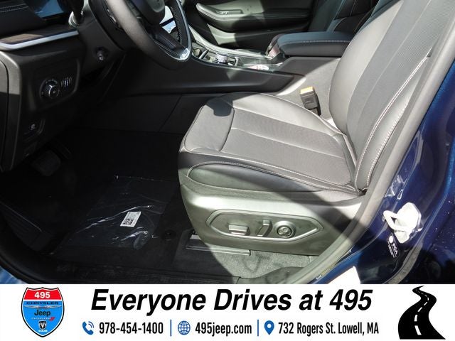 2027 Jeep Grand Cherokee Limited Reserve