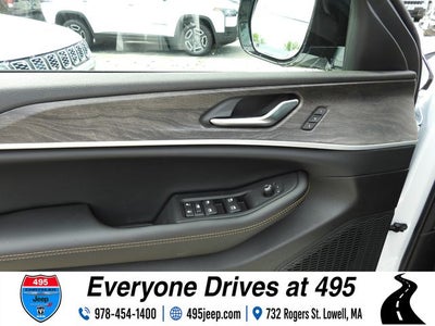 2026 Jeep Grand Cherokee 85th Anniversary Edition