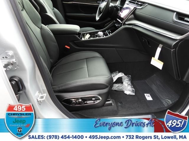 2025 Jeep Grand Cherokee Overland