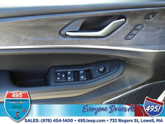 2025 Jeep Grand Cherokee Overland