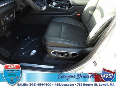 2025 Jeep Grand Cherokee Overland