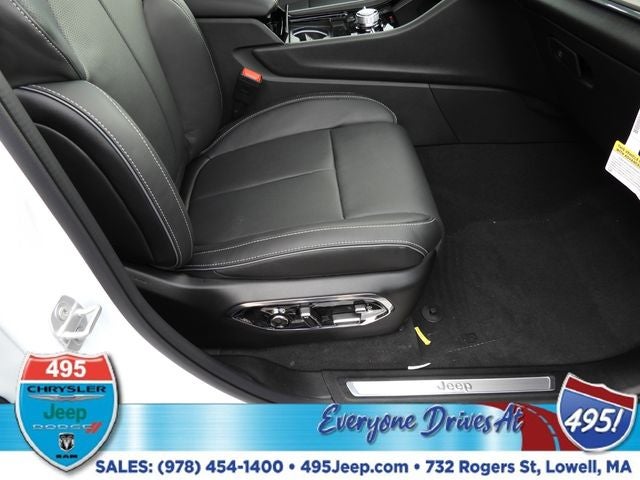 2025 Jeep Grand Cherokee Overland