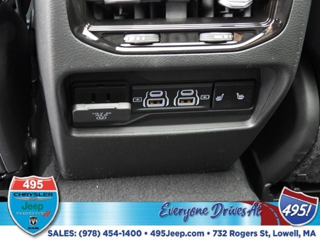 2025 Jeep Grand Cherokee Overland