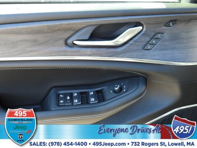 2025 Jeep Grand Cherokee Overland