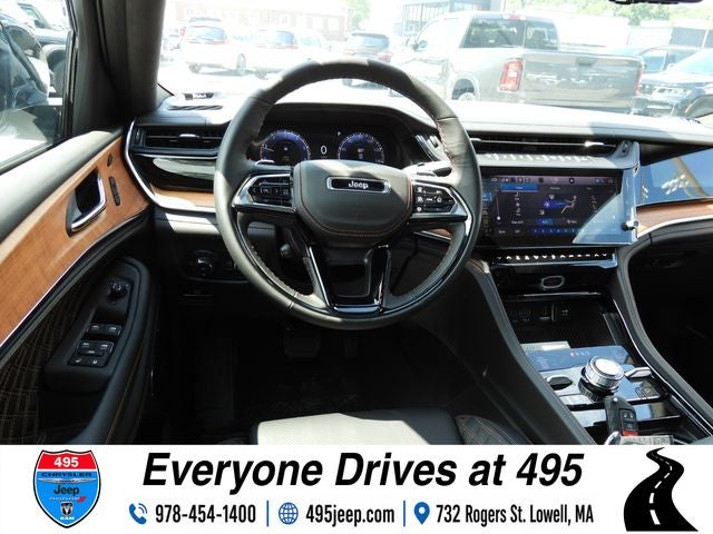 2026 Jeep Grand Cherokee Summit