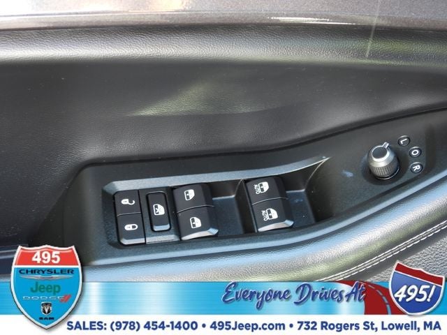 2021 Jeep Grand Cherokee L Laredo